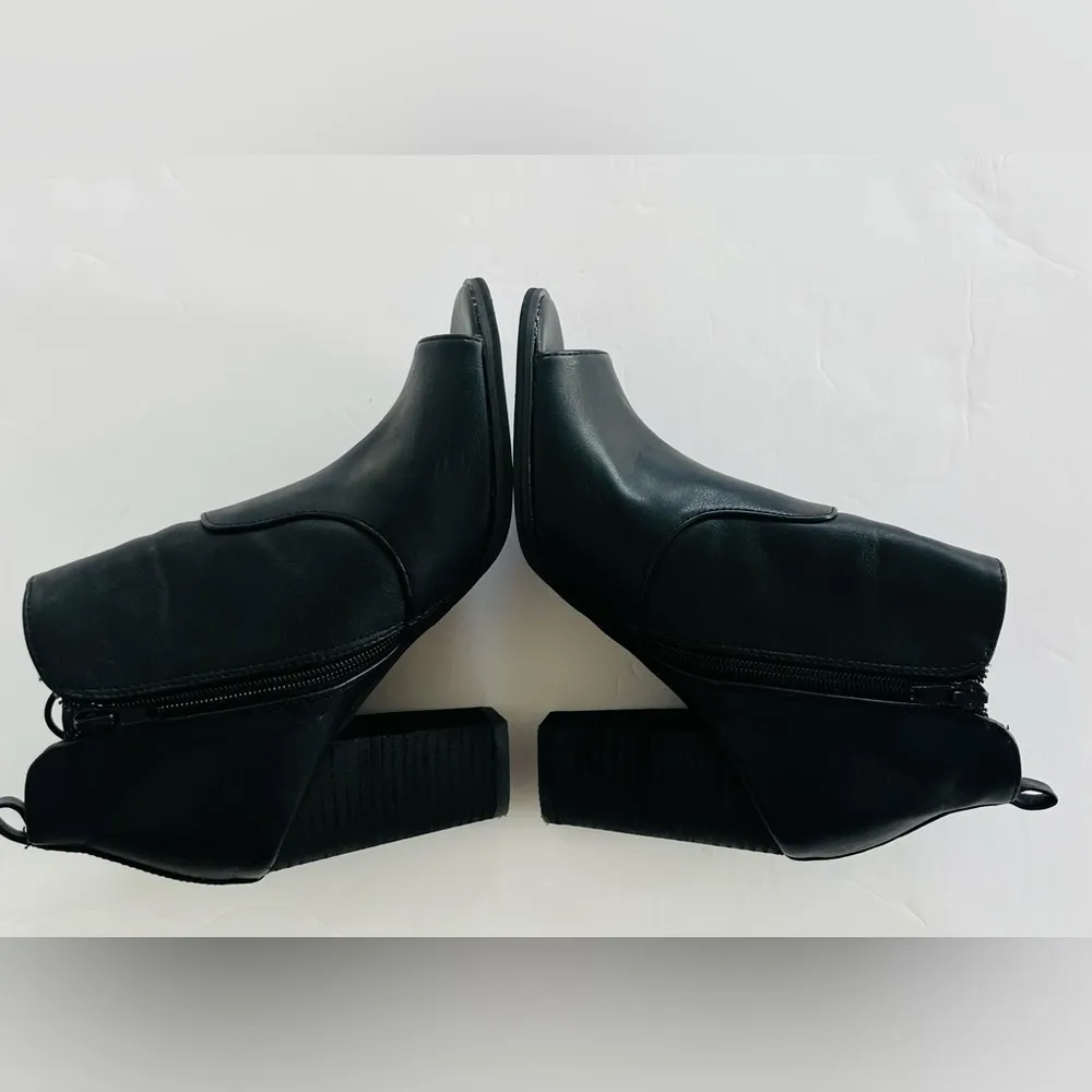 G by Guess Sleek Black Ankle Booties with Open Toes and Side Zipper Size 7M - Image 7