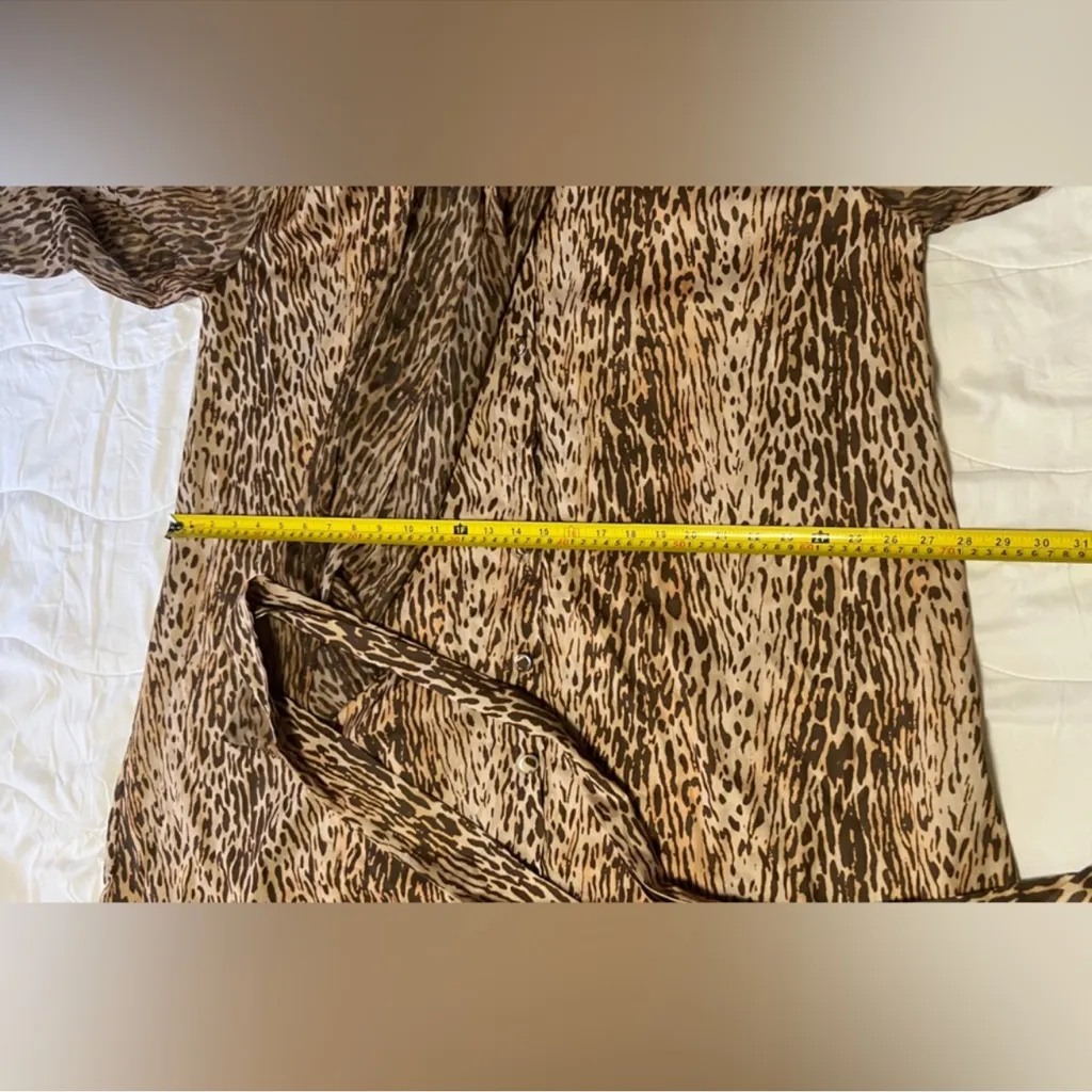 Elegant Leopard Print Long Midi Dress with Belt - Image 9