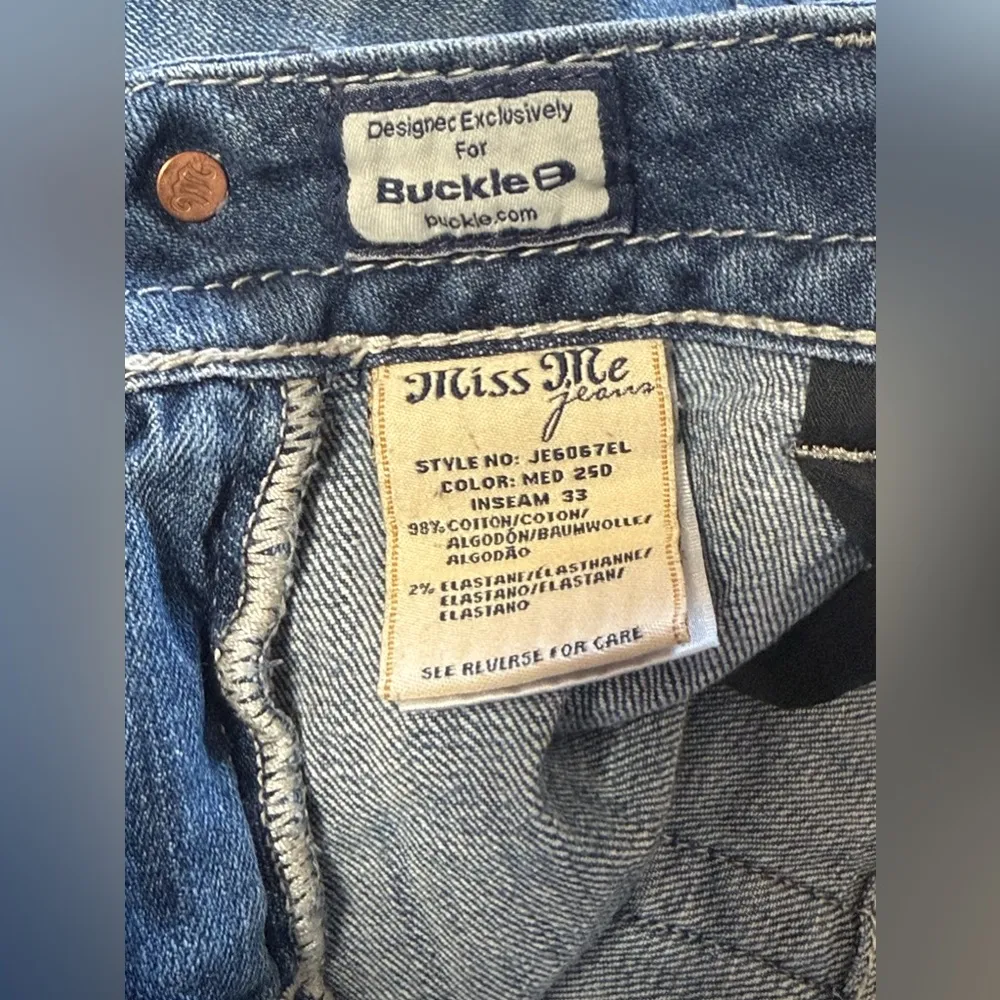 Miss Me Women's Easy Boot Jeans Medium Wash Size 29 w/33” Inseam - Image 10
