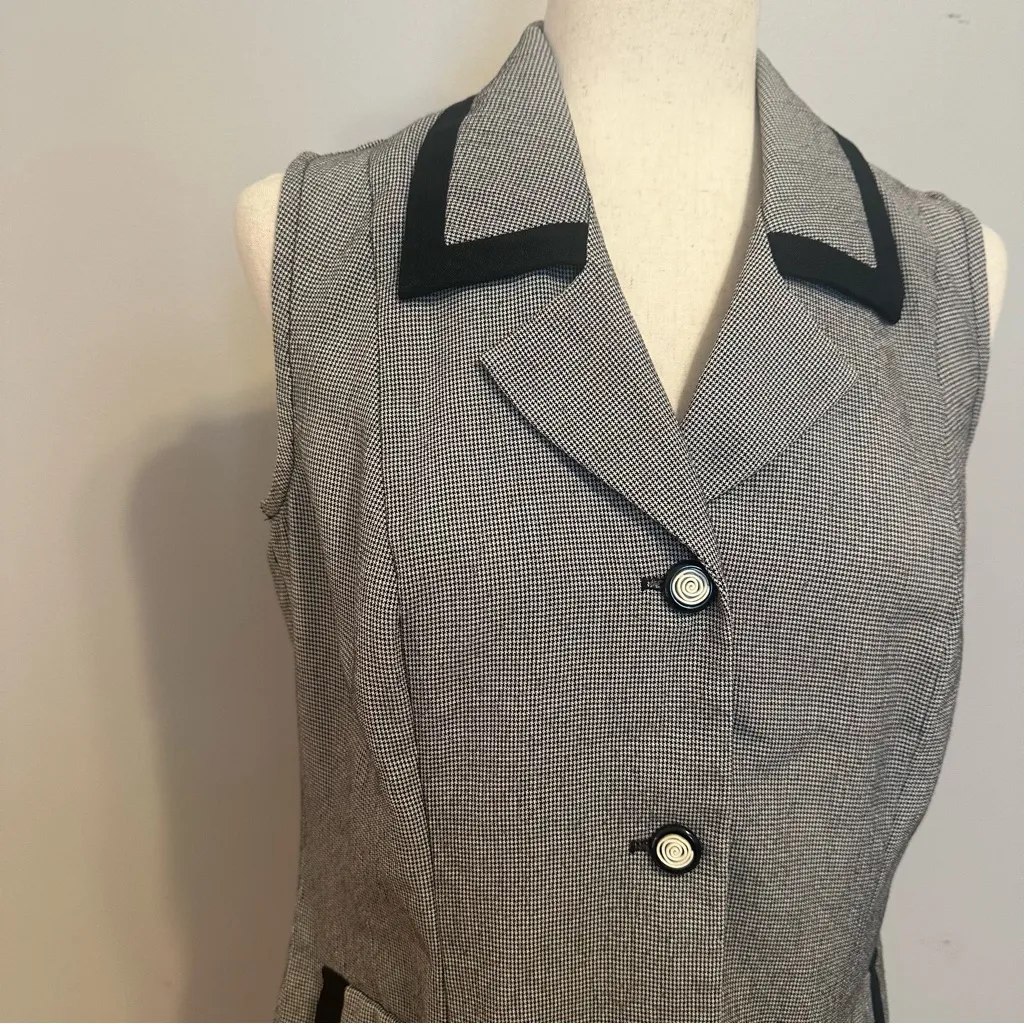 True Vintage Miss Dorby Houndstooth Vest Size 8 Black - Image 2