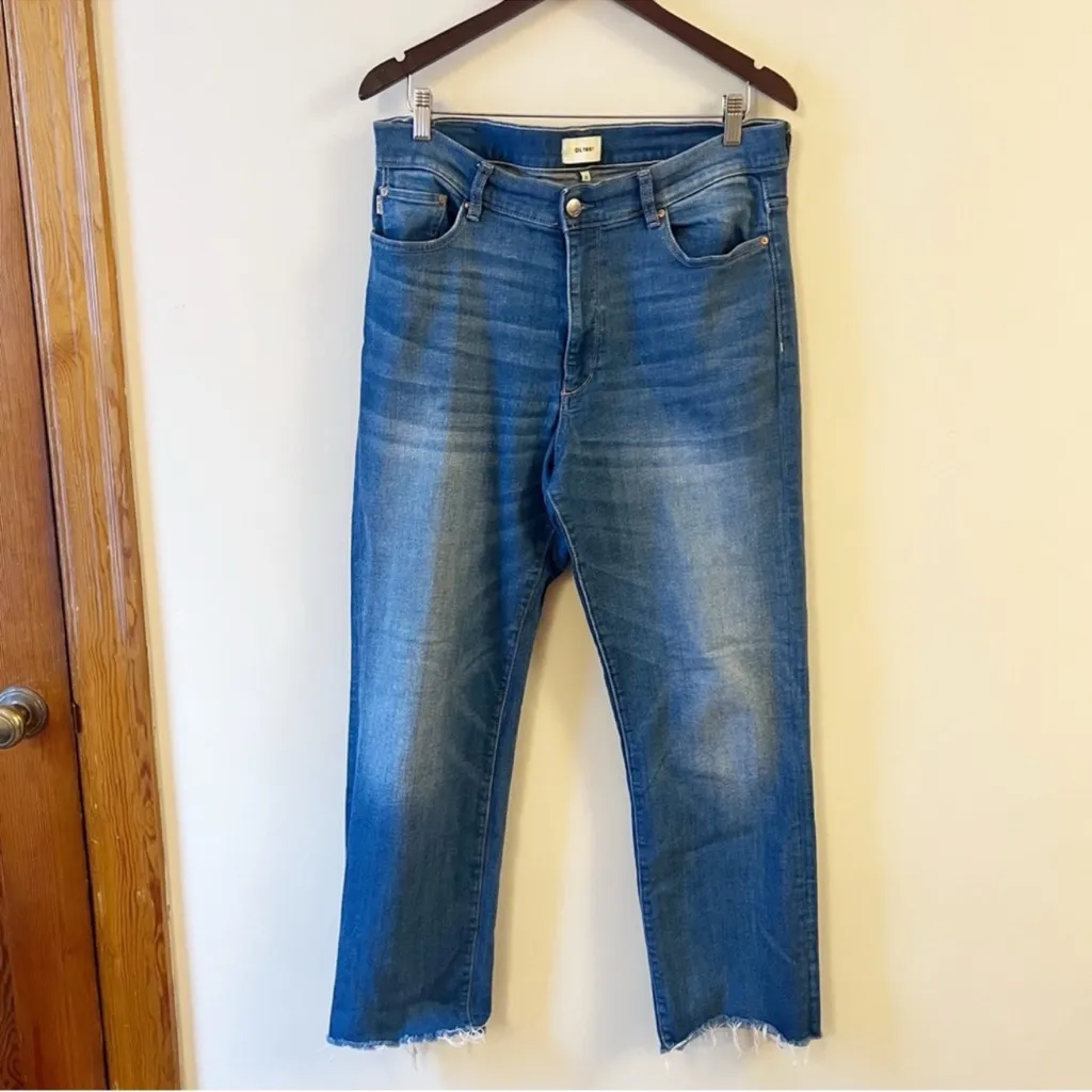 DL1961 Halle Straight High Rise Instasculpt Jeans Size 32 Medium Blue Wash - Image 3