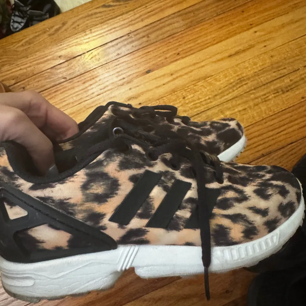 Adidas Women's Black and Cream Leopard Sneakers - Image 2