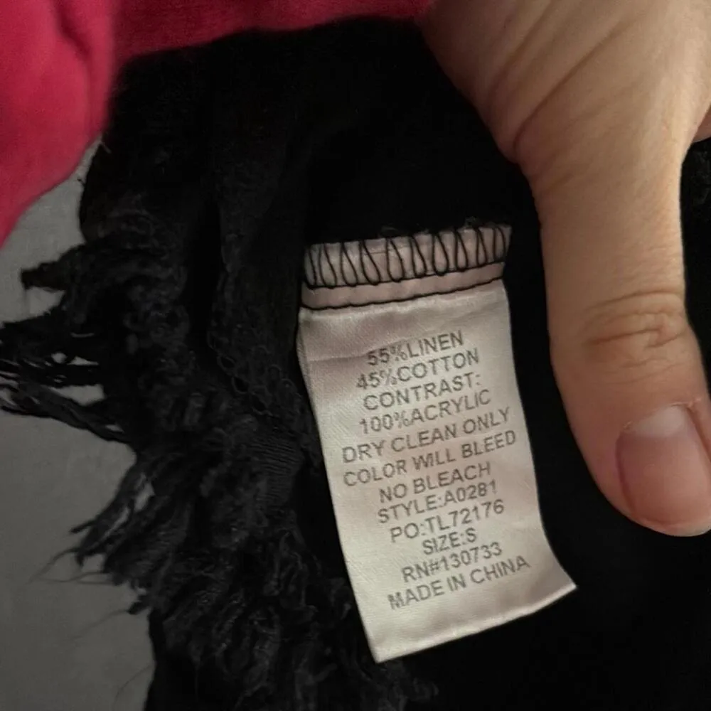 Umgee Boho Cotton Linen Black Blouse Bottom Fringe Crochet Sleeves - Image 7