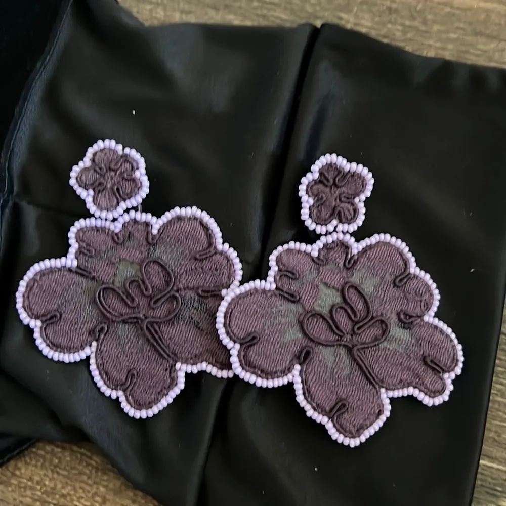 The Petite Rose, Deep Violet Purple - Image 2