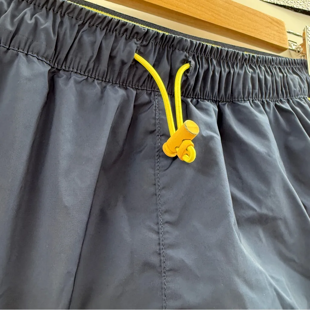 Hunter for Target Activewear Shorts Women’s Size Small Navy Yellow Side Zip Blue - Image 7