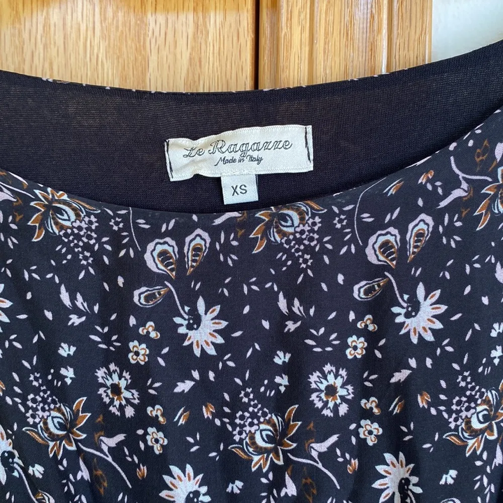 Maxi flowy soft dress made in Italy. Snatched waist and frilly cute sleeves. Black Size XS - Image 2