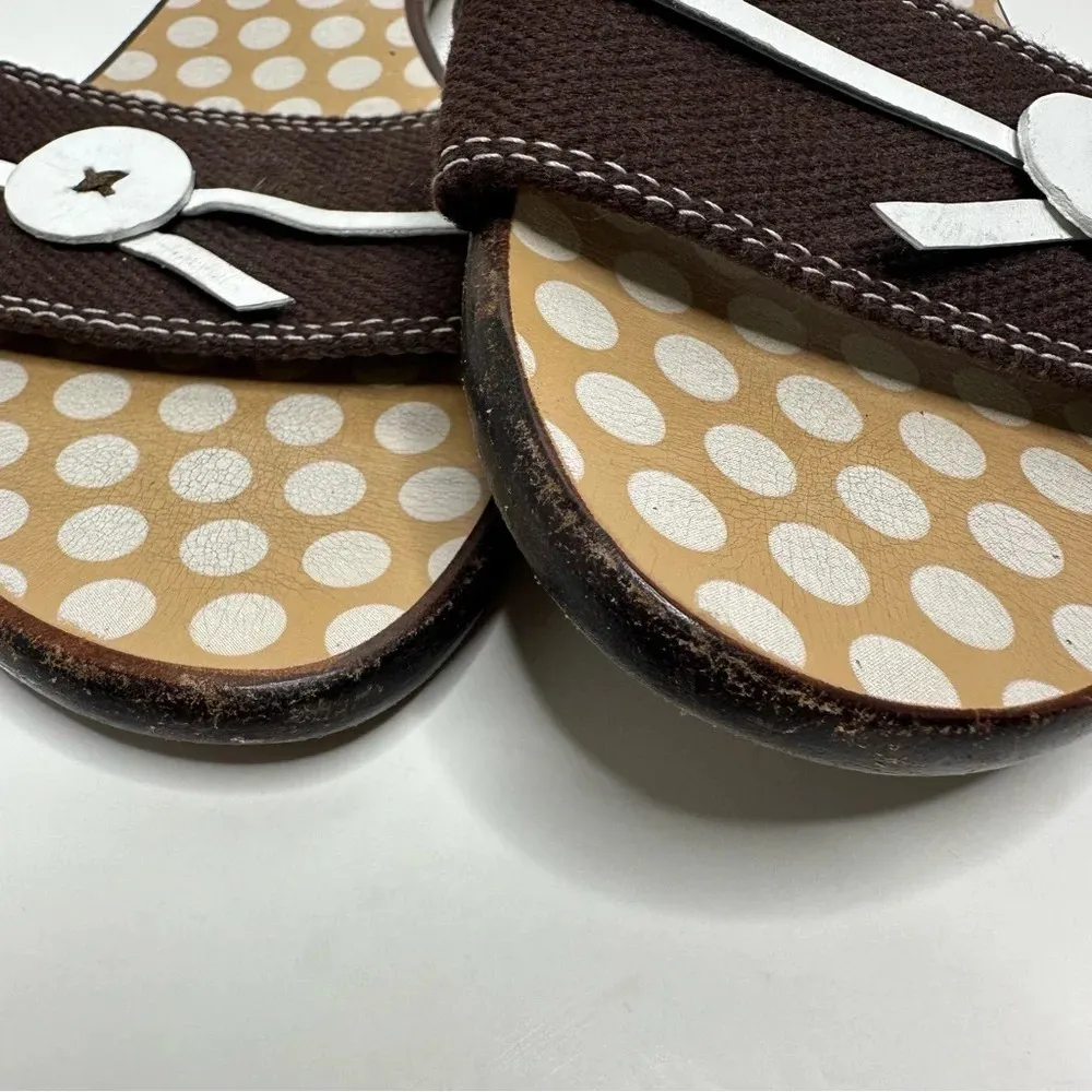 KATE SPADE Toby Brown Button Slides Polka Dot Canvas Leather Sandals Size 10 - Image 4