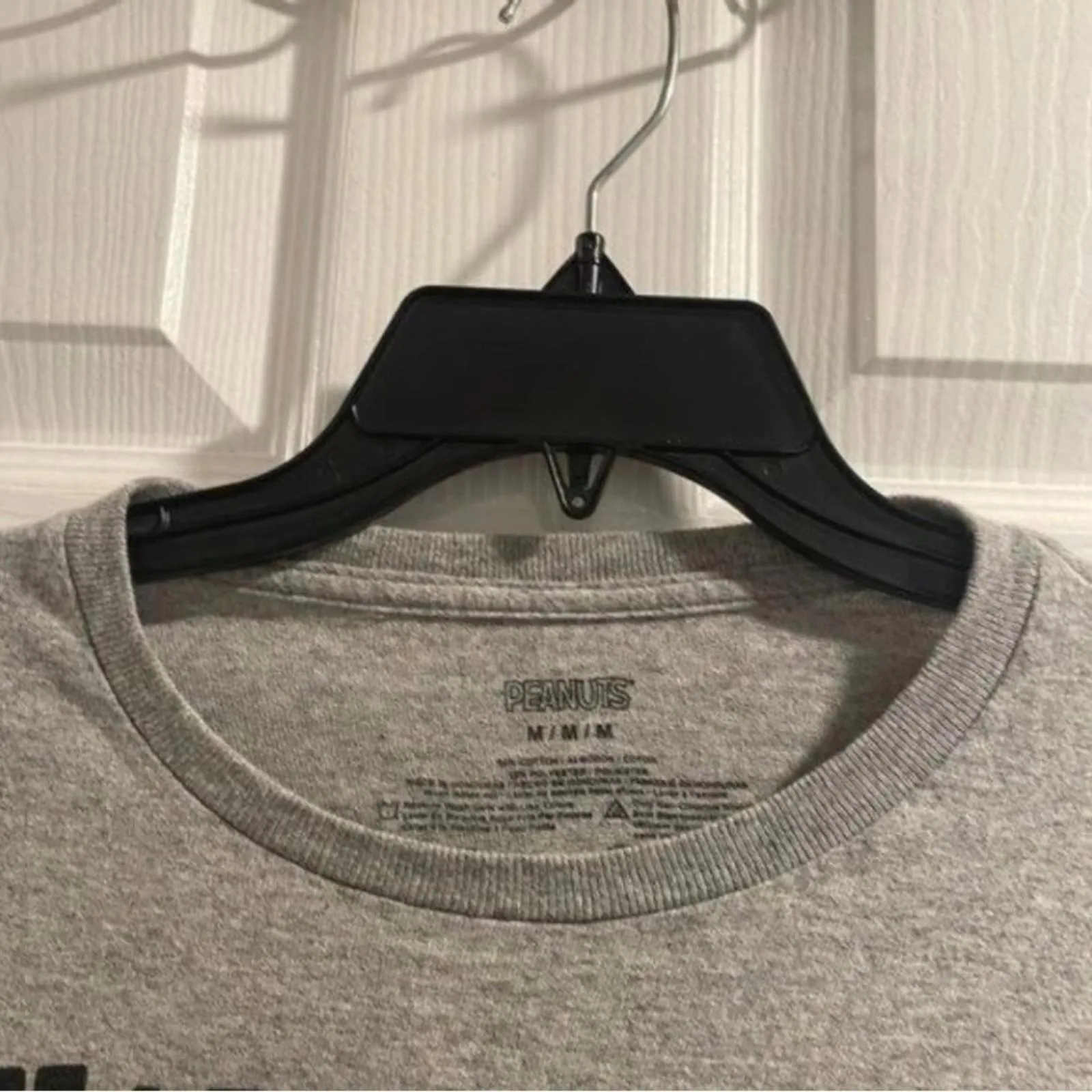 Peanuts, gray, long sleeve, characters Graphic shirt, top graphic on back Gray Size M - Image 4