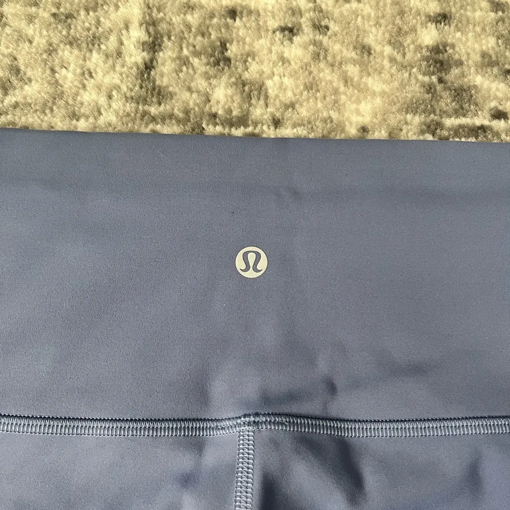 Lululemon Wunder Train High-Rise Short 6" - Image 4