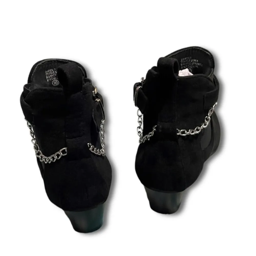 NWT NIB Chase & Chloe Chain Strap Chelsea Boot Black Faux Suede New size 10 - Image 12