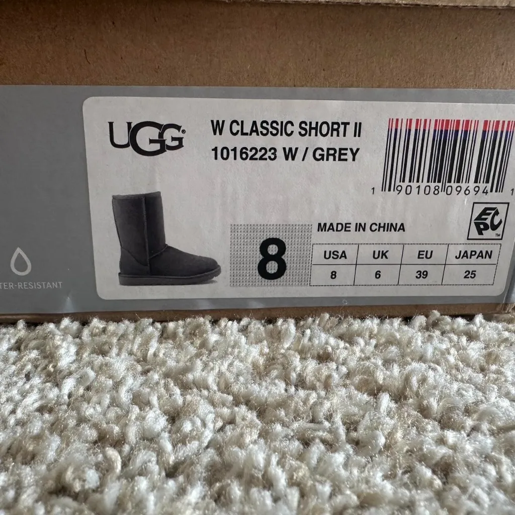 UGG Women’s Classic Short II Boots - Image 7