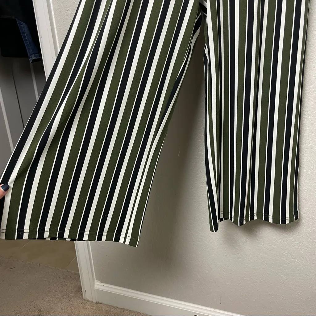 BNWT! Express Black, Green, and White Striped Jumpsuit Size L - Image 3