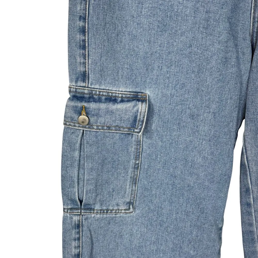 Cider Large Wide Leg Cargo Jeans Hi-Wash Button-Flap Pockets Zip-Fly Light Wash - Image 3