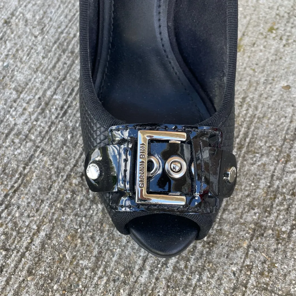 Gianni Bini Black Heels Stiletto Platform peep toe buckle size 6 - Image 3