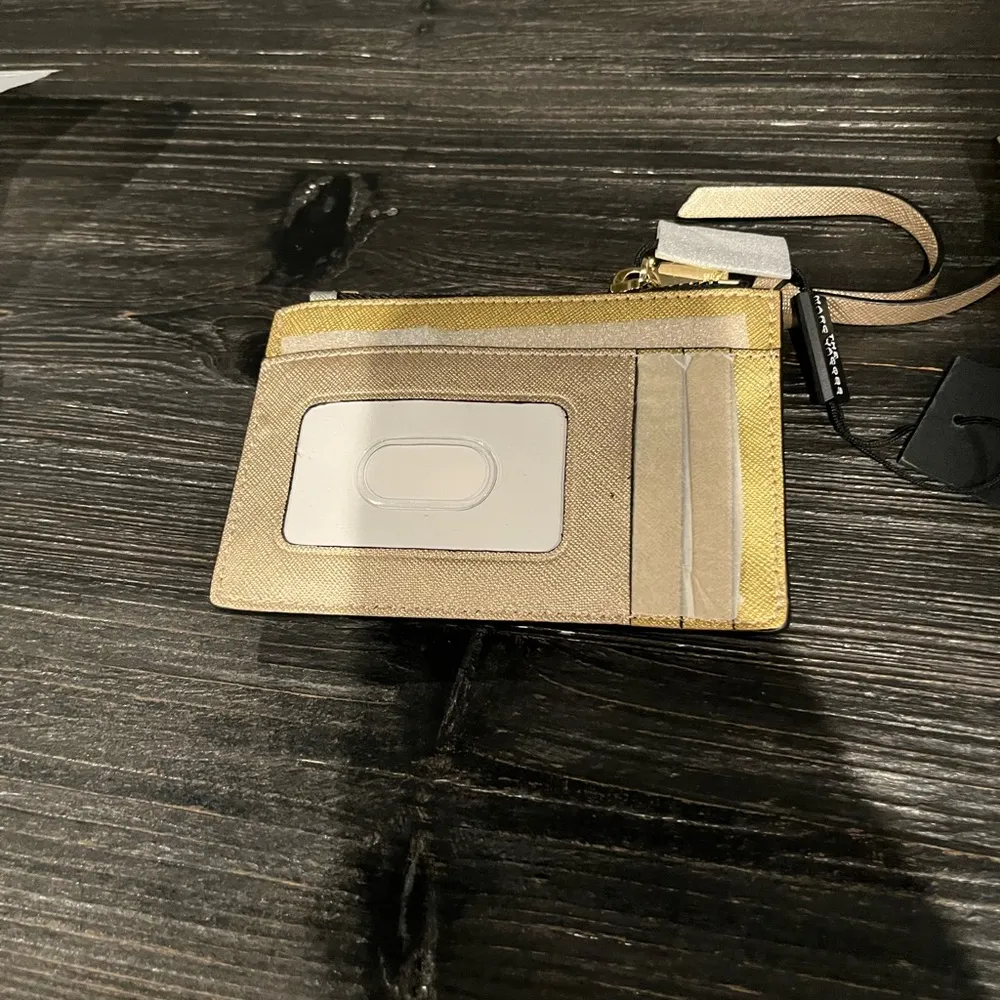 NWT Marc Jacobs Platinum Zip Wallet Card Holder with Gold Detail - Image 3