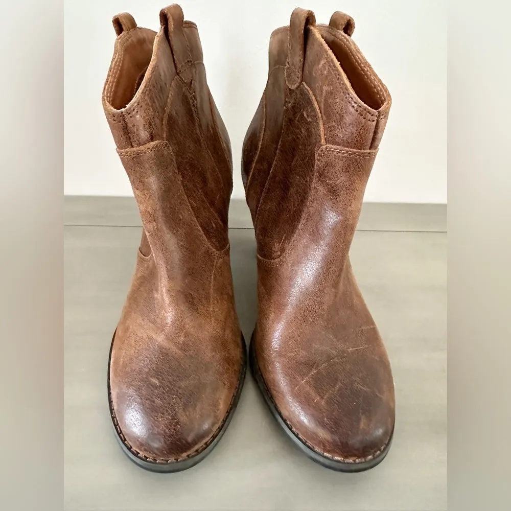 NEW! Indigo By Clarks Brown Heath Harrier Cognac Leather Ankle Boots sz 5.5 - Image 4