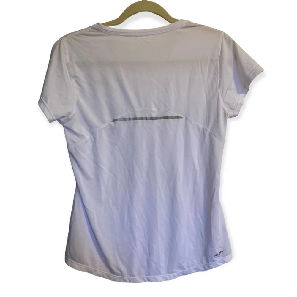 New Balance White Crew Neck Short Sleeve Active T-Shirt Size Medium - Image 3