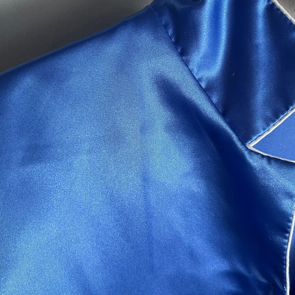 Vintage Satin Cosmo Pajama Shirt Blue Floral Embroidered Lounge Blouse M Pj’s Size M - Image 6