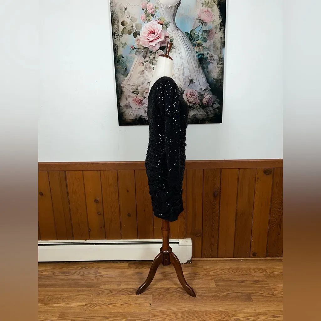 Elegant Aidan Mattox Black Sequin Mini Dress! - Image 6