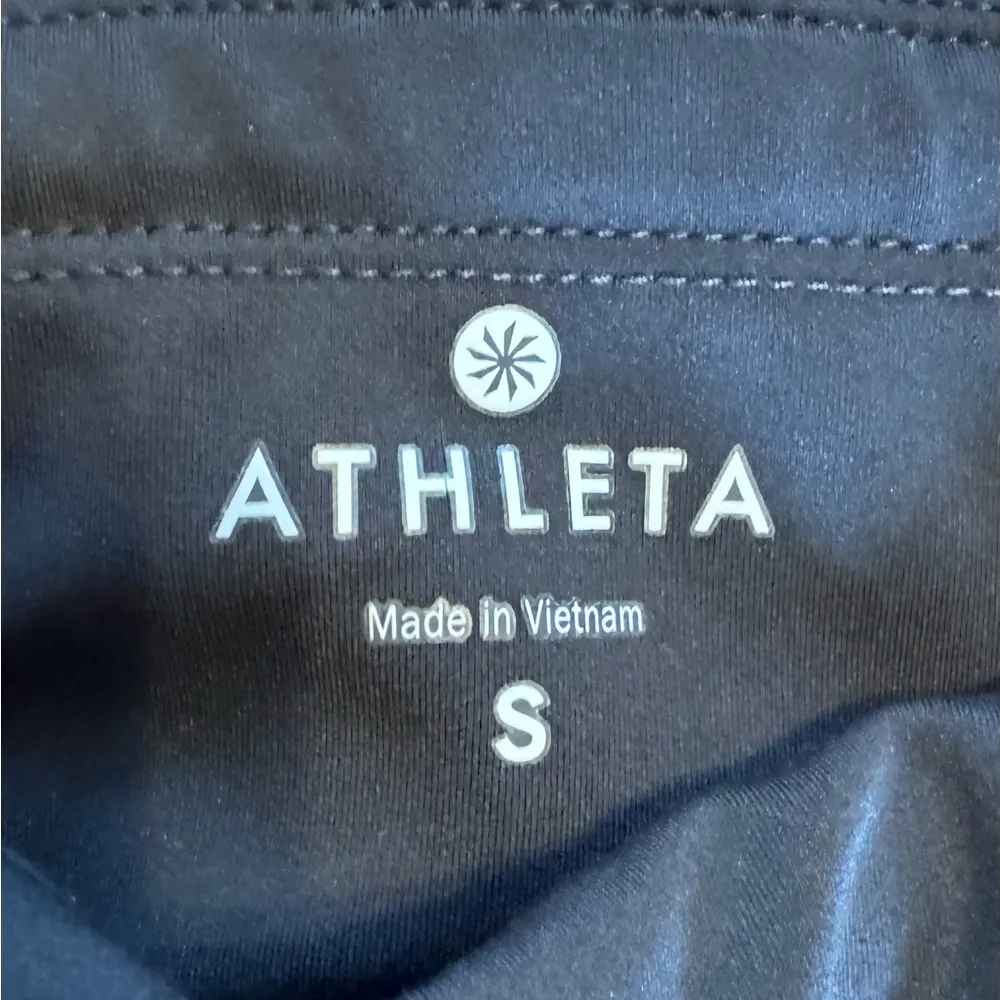 Athleta Aura Sonar Capri Leggings- Size Small - Image 3