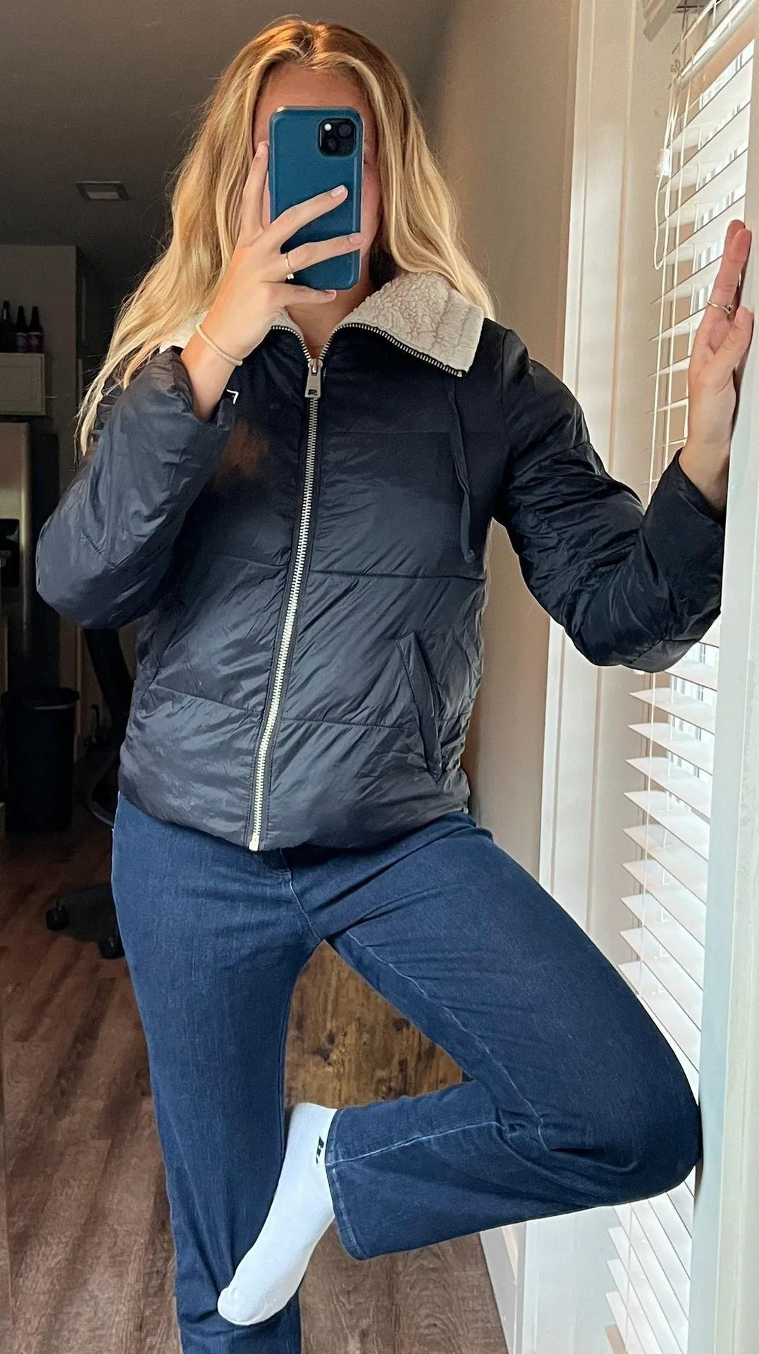 Levi’s Vintage Sherpa Lined Puffer Jacket  - Image 5