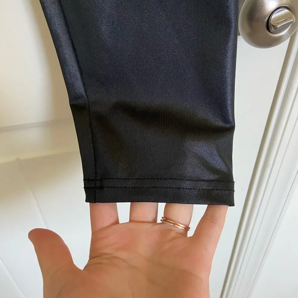 Wild Fable‎ women’s shine finish leggings — medium - Image 3