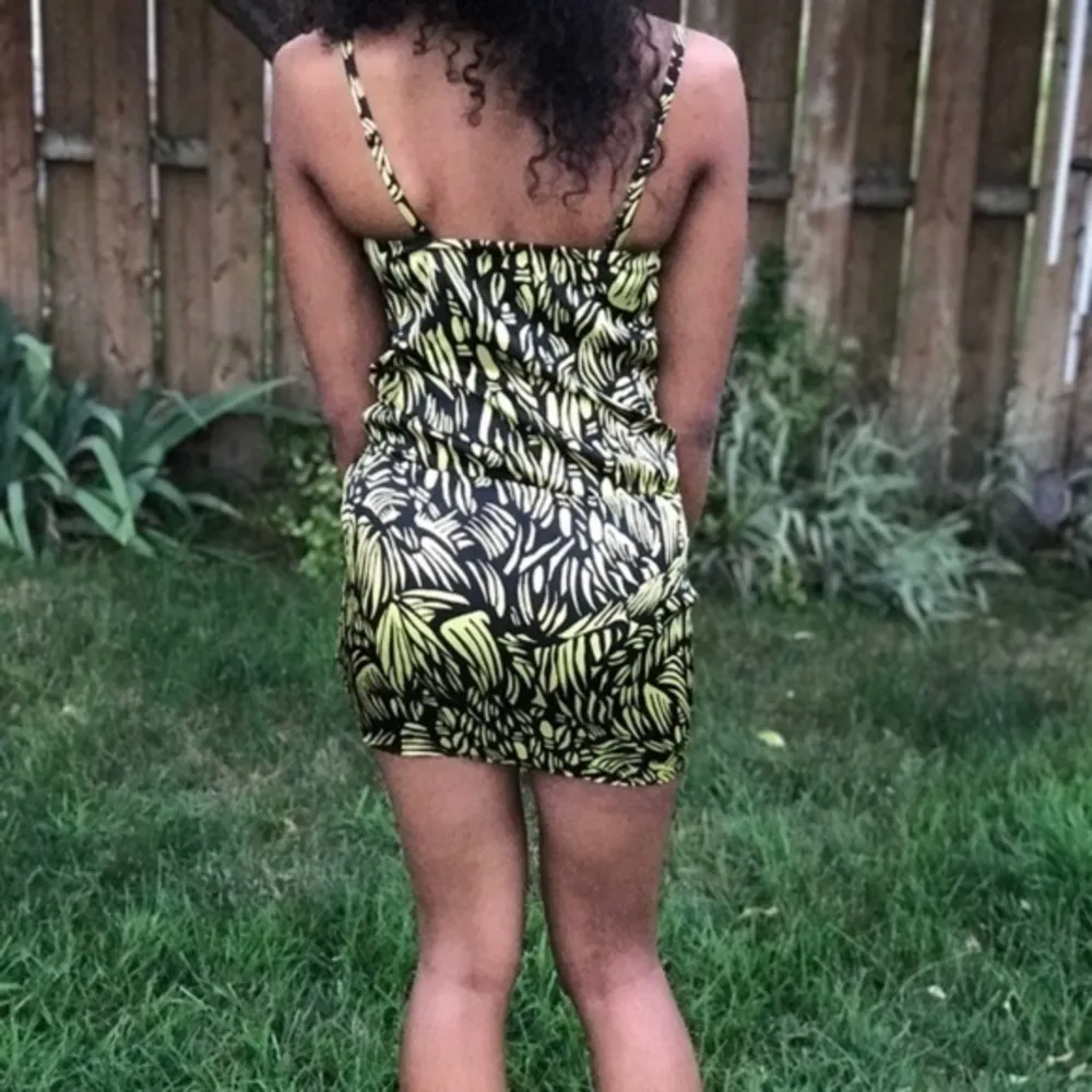 MODA Silky‎ Leaf Print Sexy Mini Dress Size 0 - Image 6