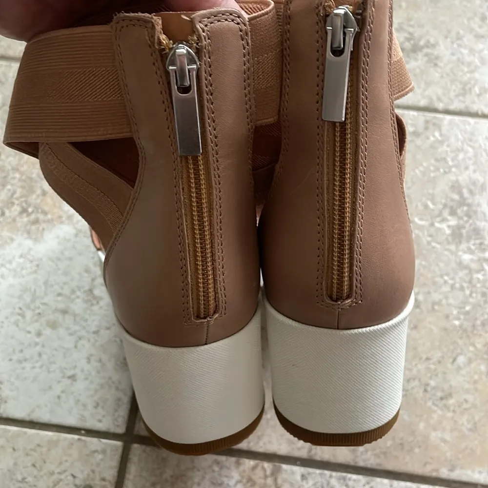 SOREL Cameron Flatform Leather Sandal Honest Beige - Image 9