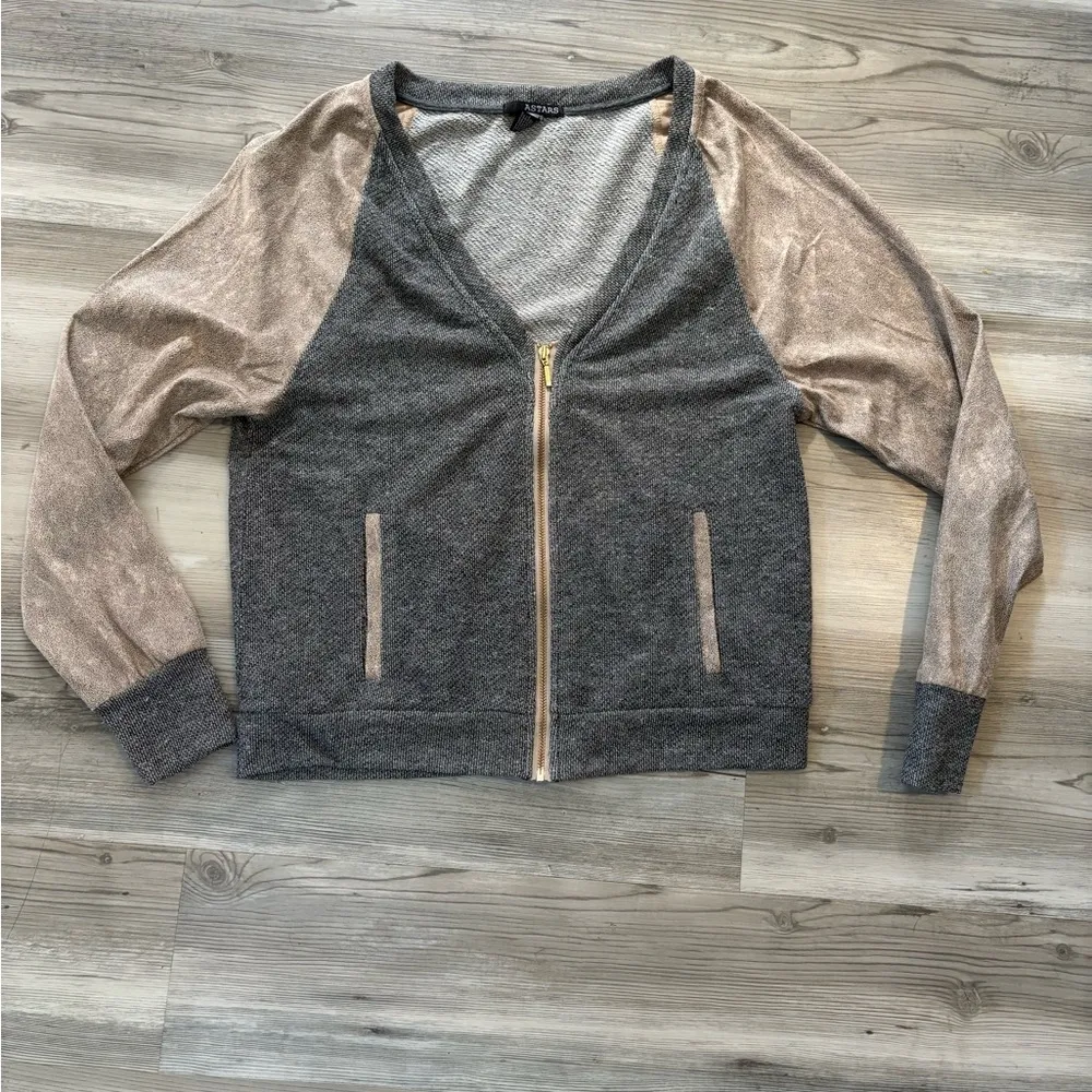 Astars size XS NWOT Katlie Colorblock Bomber Jacket pit to pit 17, length is 21 Gray - Image 5