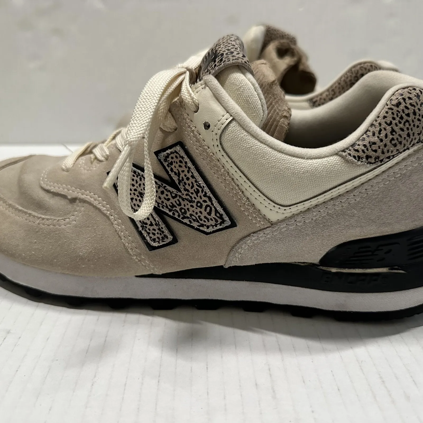 New Balance 574 Shoes Womens 9.5 Beige Suede Animal Print Athletic Sneakers - Image 6