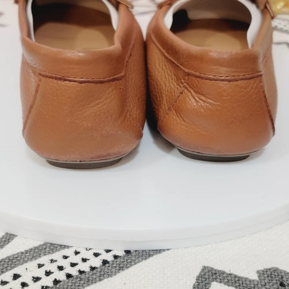 Calvin Klein Levonne Congnac & Gold Leather Loafers Size: 8.5 - Image 12