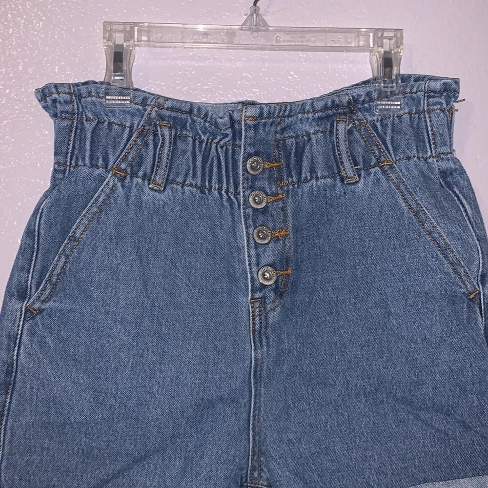 S.O.N.G. Blue elastic waist high waist jean shorts Size XS - Image 2