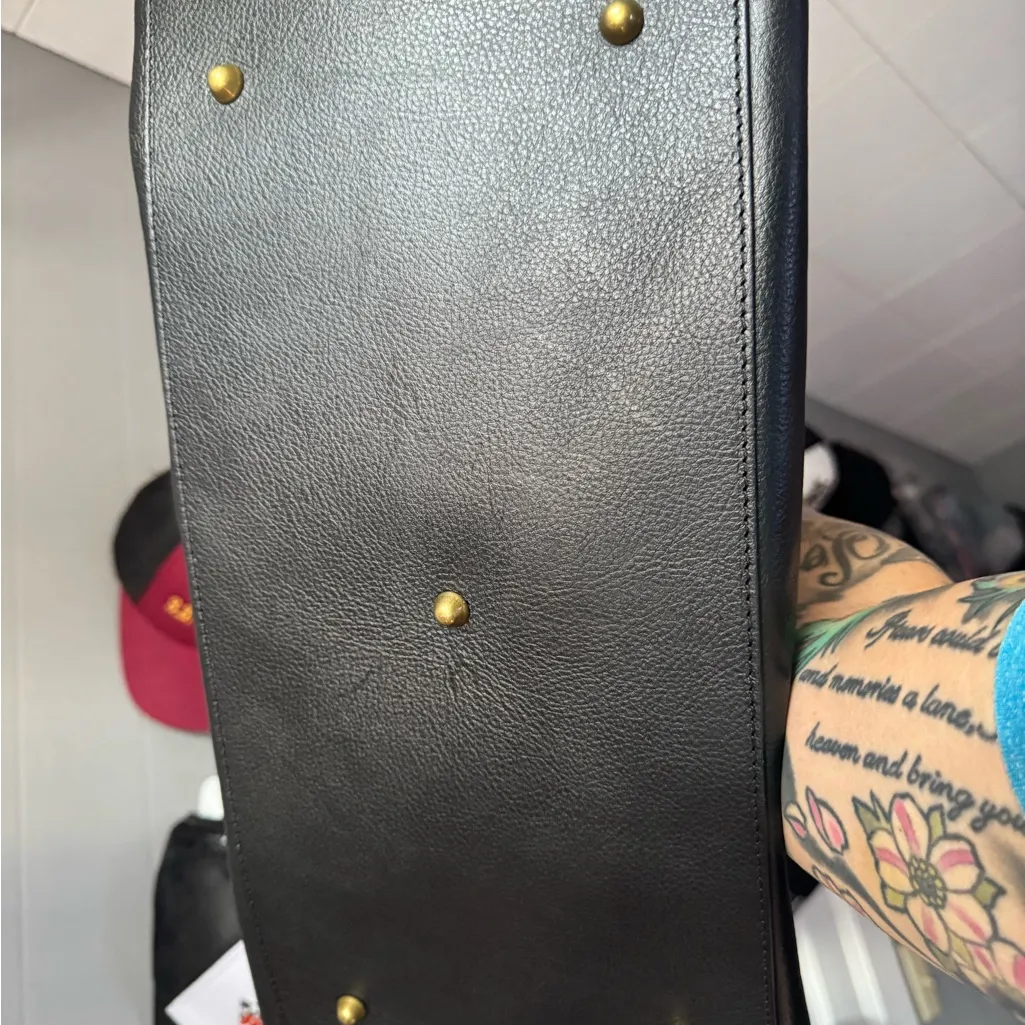 Pratesi Firenze Italian Black Leather Tote
NWOT - Image 6