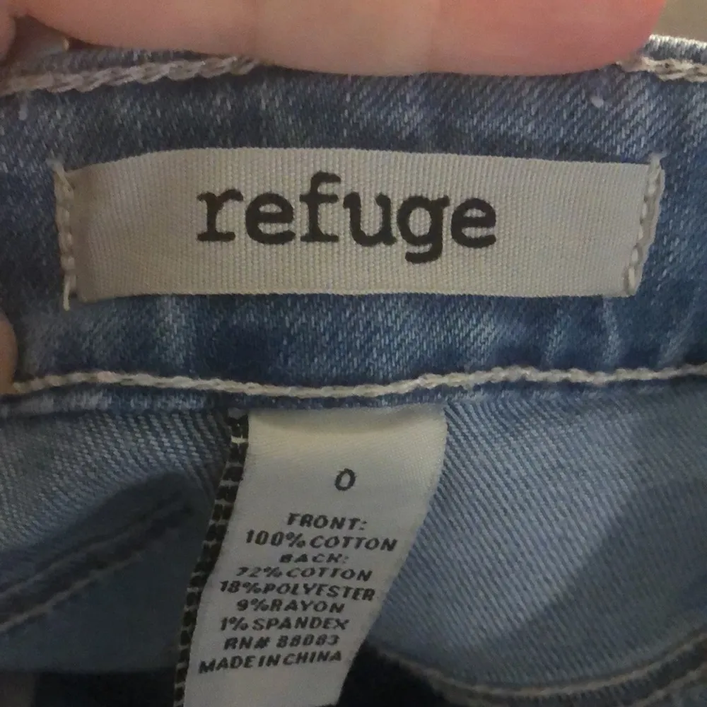 🔹4 for $30 Refuge Distressed Jean Shorts, size 0 - Image 4