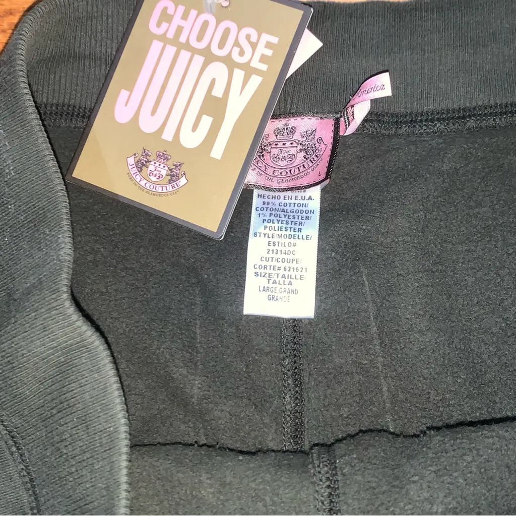 Juicy Couture Pam Gela Straight Leg Pink Scottie Sweatpants Green Women's Large - Image 4