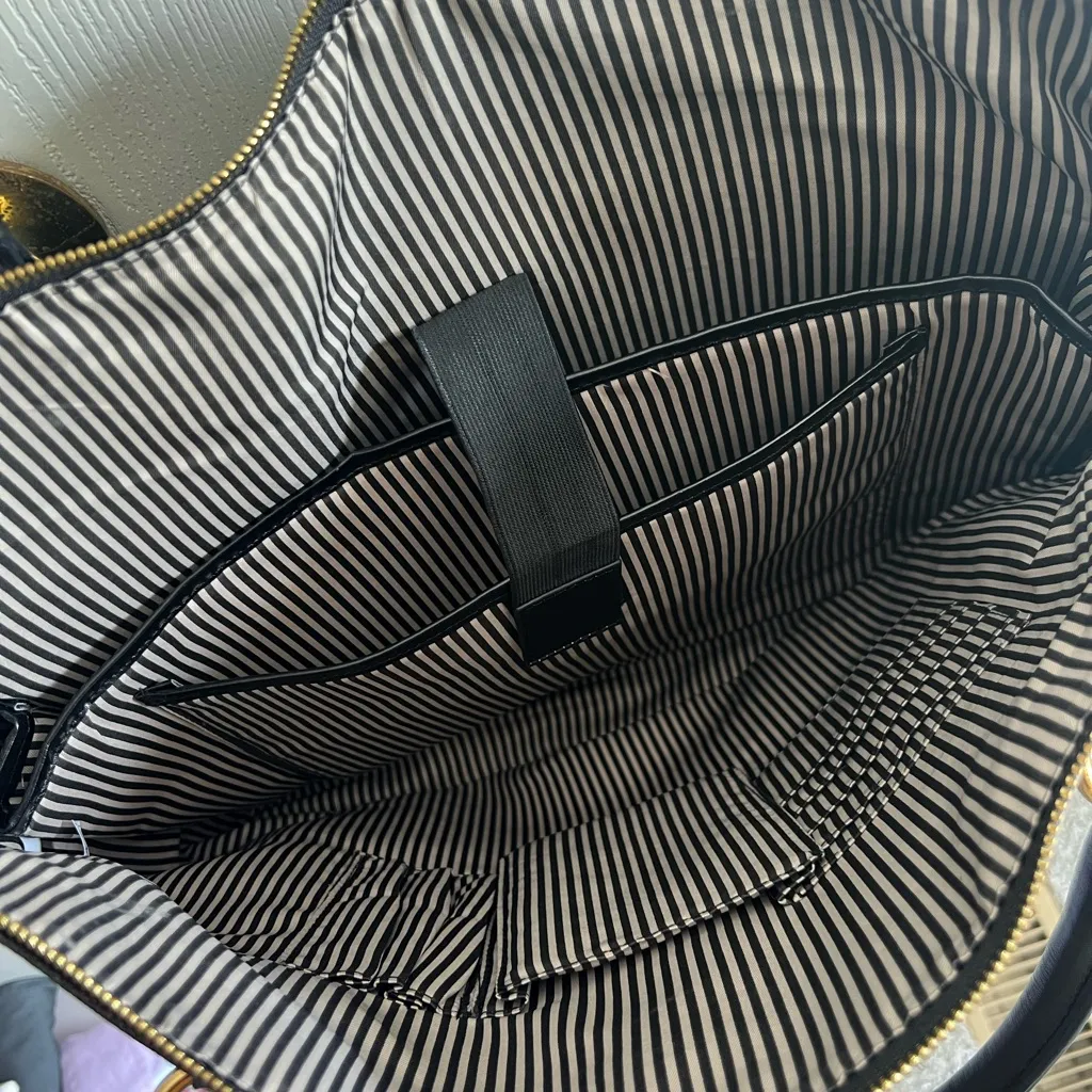 Elegant Black Laptop Tote Bag Shoulder and Crossbody - Image 7