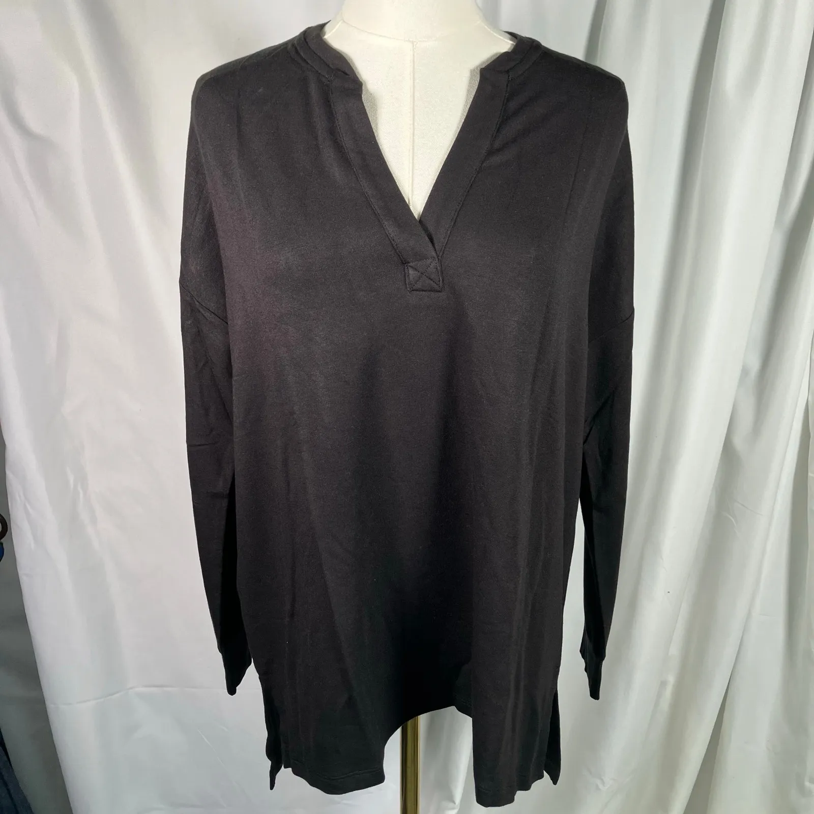 Lou & Grey‎ SignatureSoft Black Split Neck Tunic Top Size Small New Luxury - Image 15