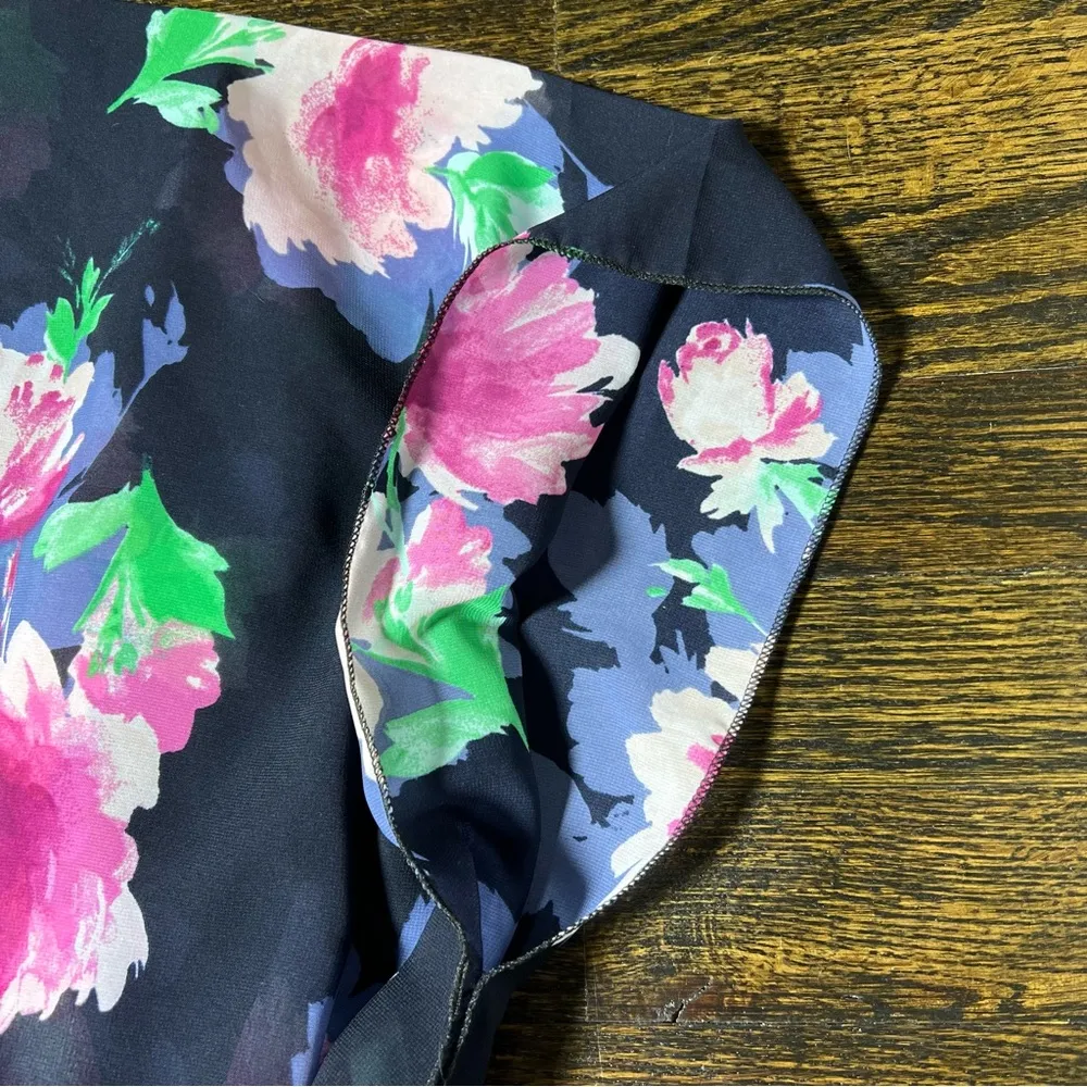 NWT Dressbarn Navy Blue Floral Kimono Cardigan - Image 3