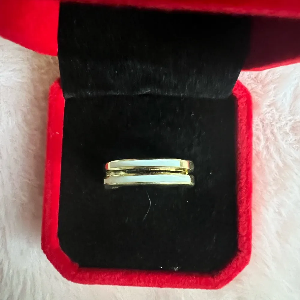 Gorgeous Golden Gemstone Adjustable Ring Size 7 - Image 2