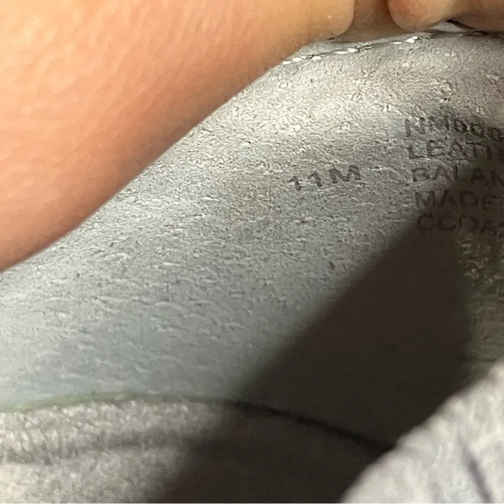 Nurse mates align Torri sneakers gray black womens size 11 work professional - Image 9