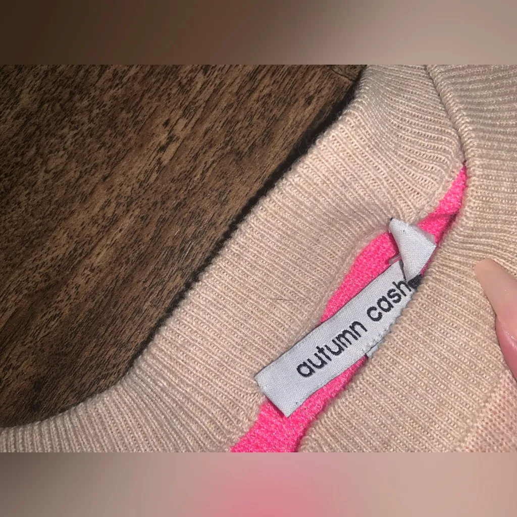 Autumn cashmere tan & pink crop sweater knit fall revolve top classic designer - Image 3