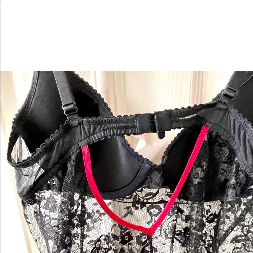Victoria Secret black lace lingerie with red built in underwire bra - Image 11