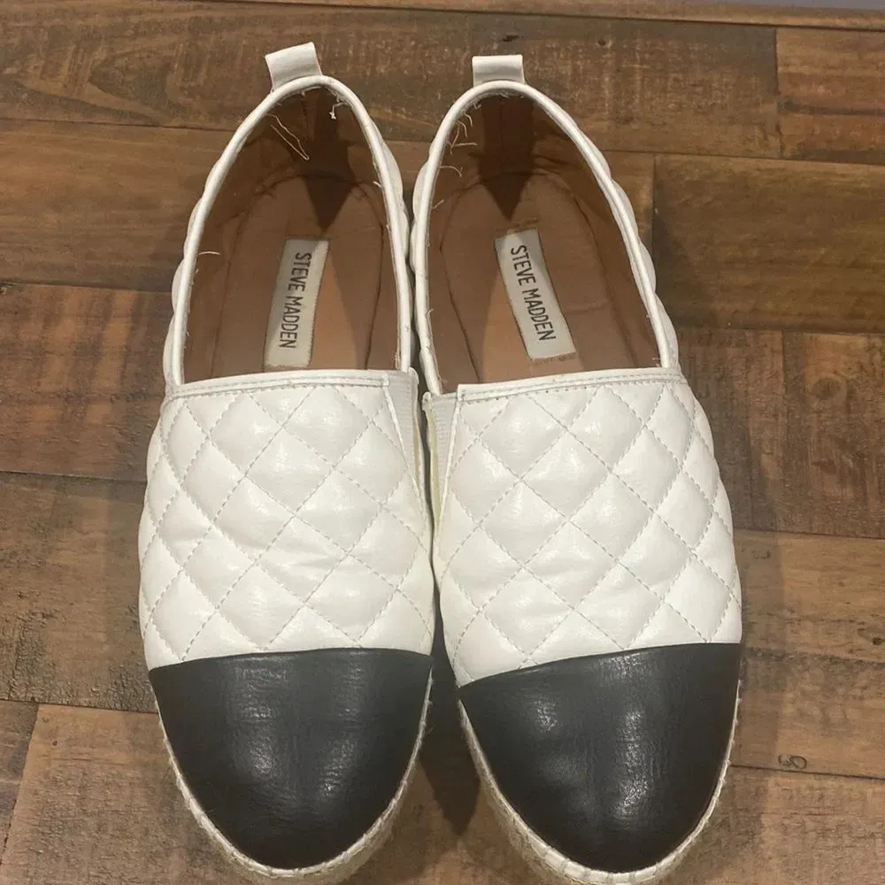 Steve Madden Women’s White Black Palamo Quilted Cap Toe Espadrilles Flats Sz 7.5 - Image 2