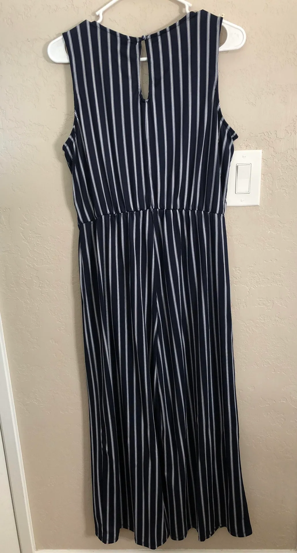 Jumpsuit Size L petite - Image 2