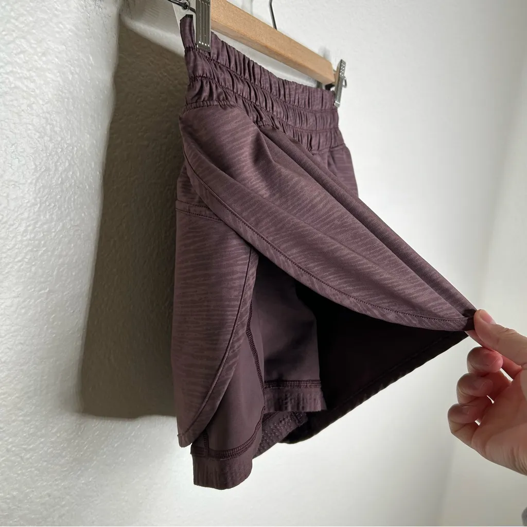 Lululemon Bootcamp Ready Short 3.5" Stride Emboss Cherry Cola 4 - Image 2