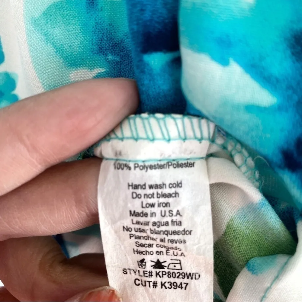 Tropical floral shorts romper Size Small - Image 13