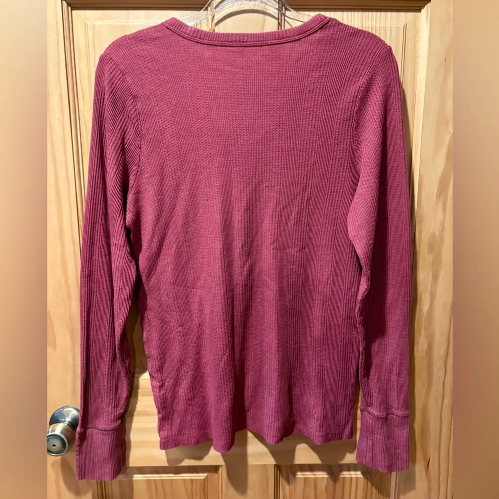 Aerie Long Sleeve Waffle Knit Henley Top (Magenta) Red women’s XL - Image 2