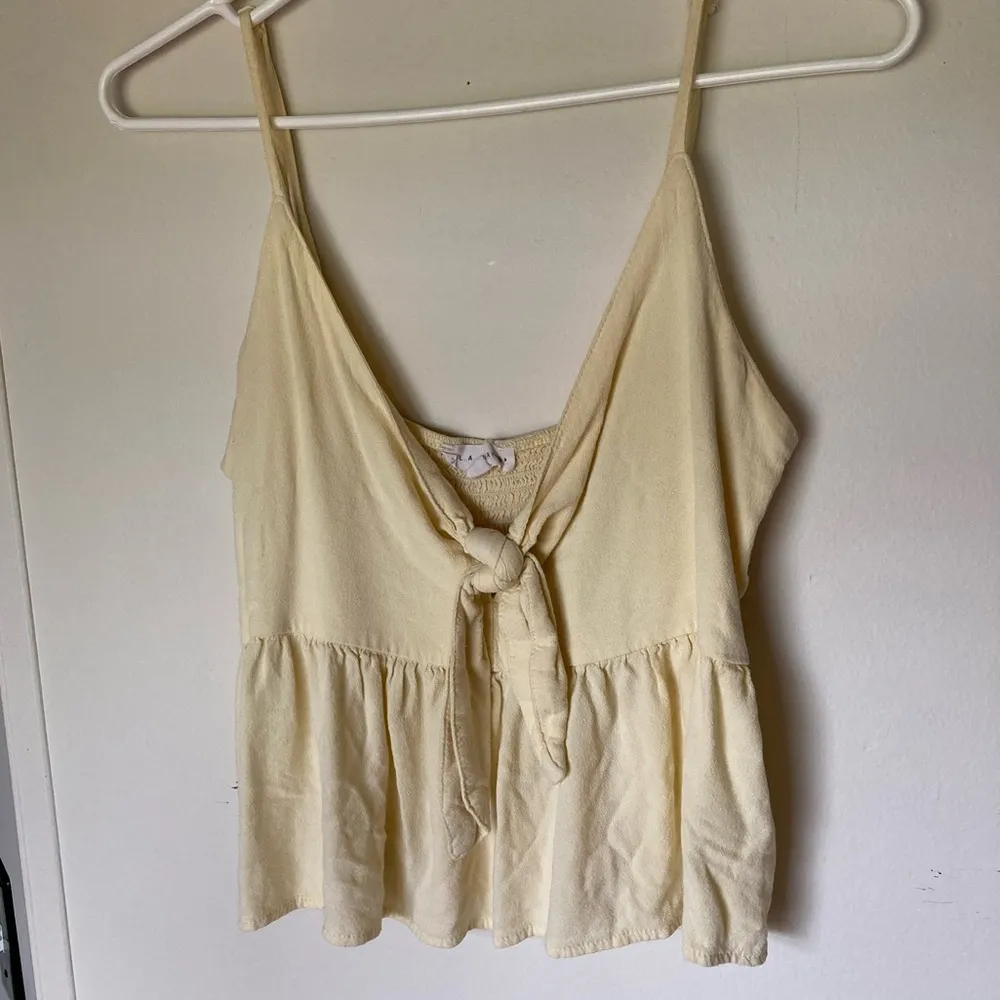 Bow Front Crop Tank Top - Image 14