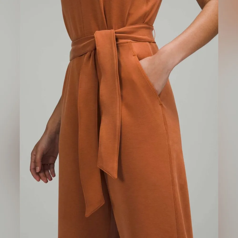 Lululemon Ease of it All V-Neck Jumpsuit
Butternut Brown Size 4 - Image 3