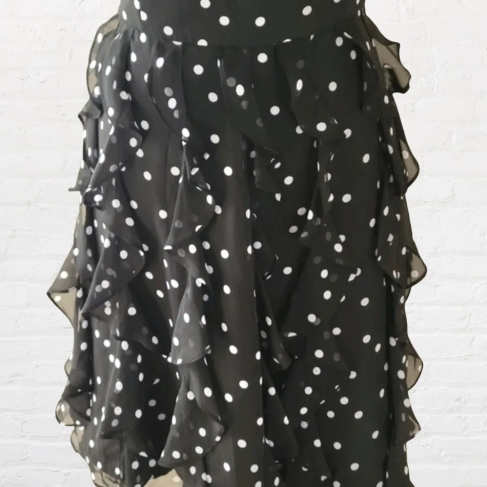 WHBM black polka-dot strapless dress size 8 - Image 4